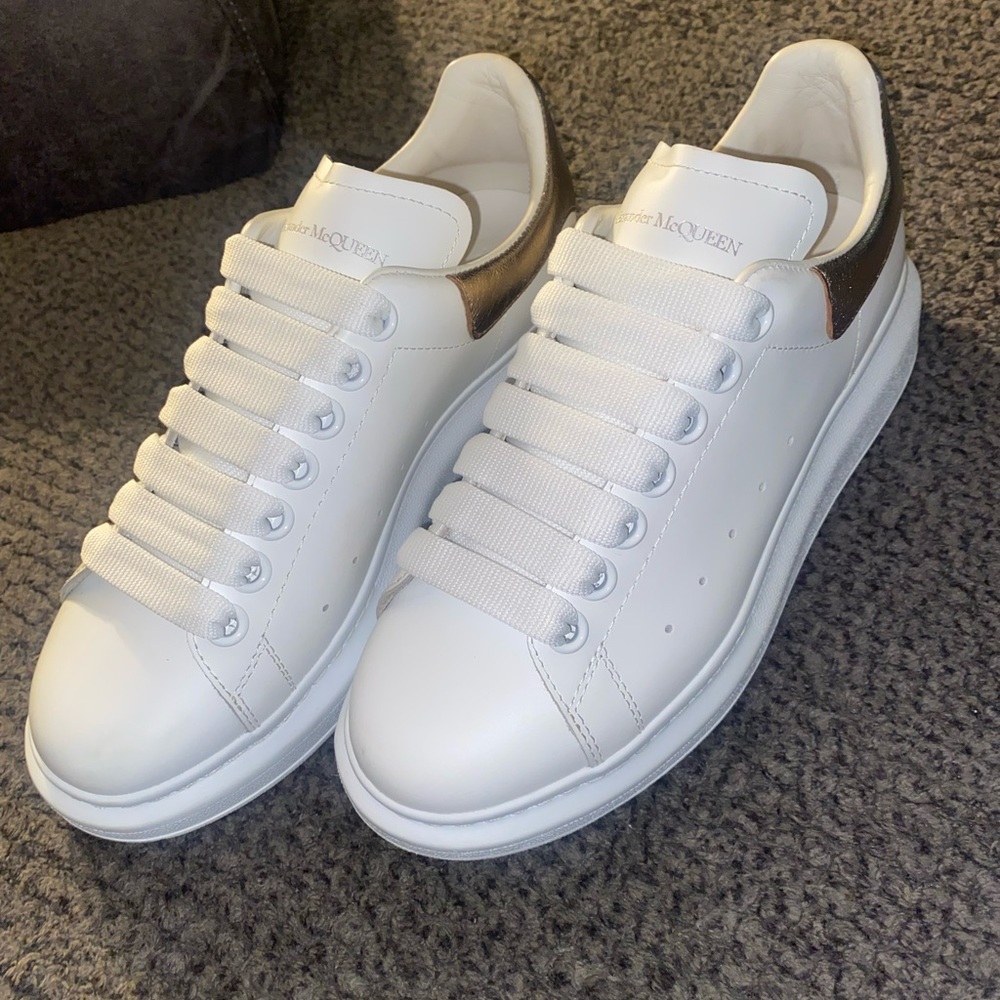 Authentic Alexander McQueen Women’s Sneaker